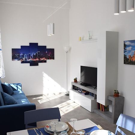 Apartamento La Dimora In Blu Bolonia Exterior foto