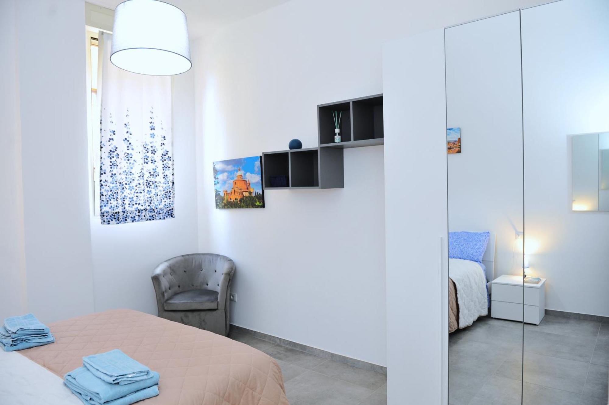 Apartamento La Dimora In Blu Bolonia Exterior foto